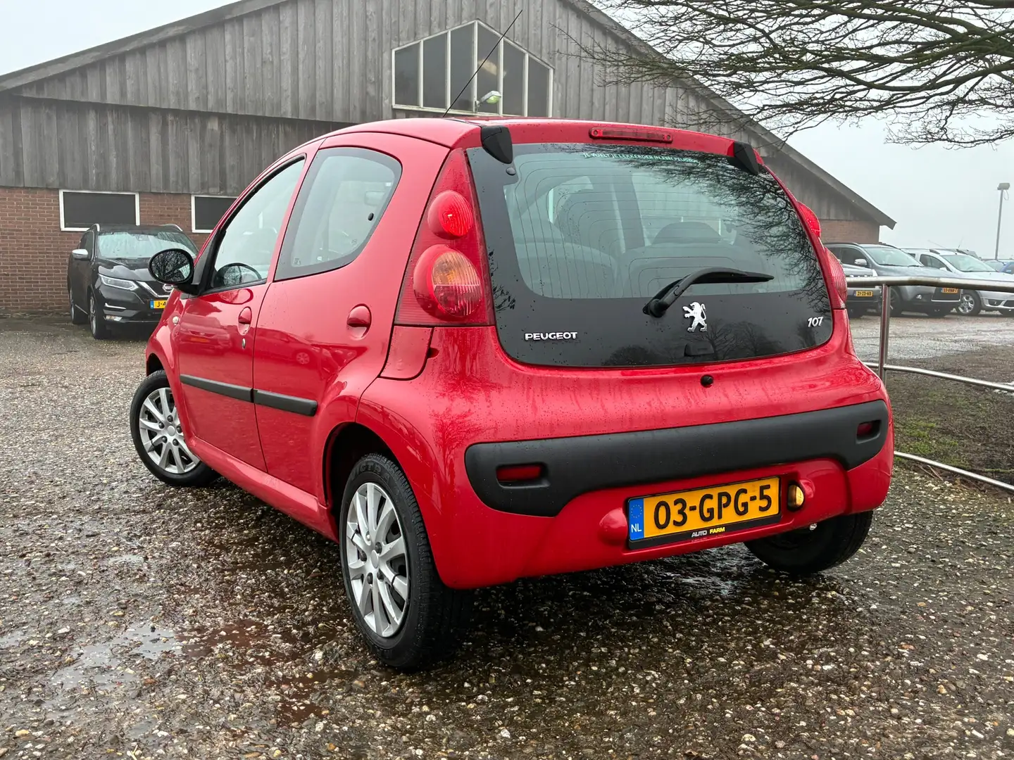 Peugeot 107 1.0-12V XS |Nieuwe apk + 5 deurs Nu € 2.450,-!!! Rot - 2