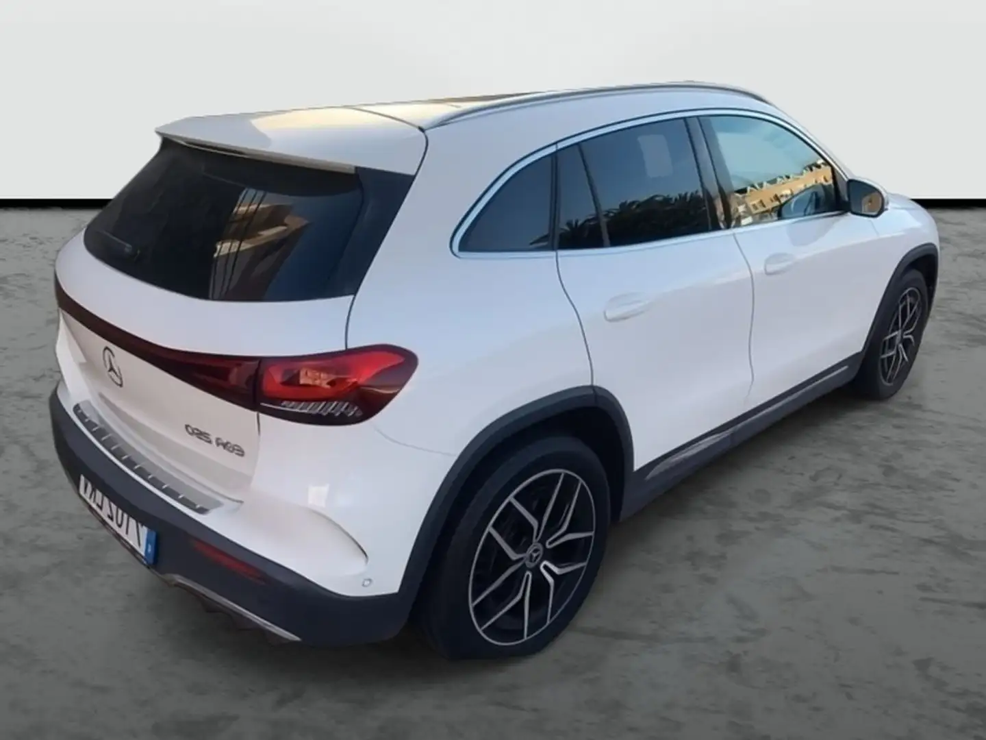 Mercedes-Benz EQA Amarillo - 2