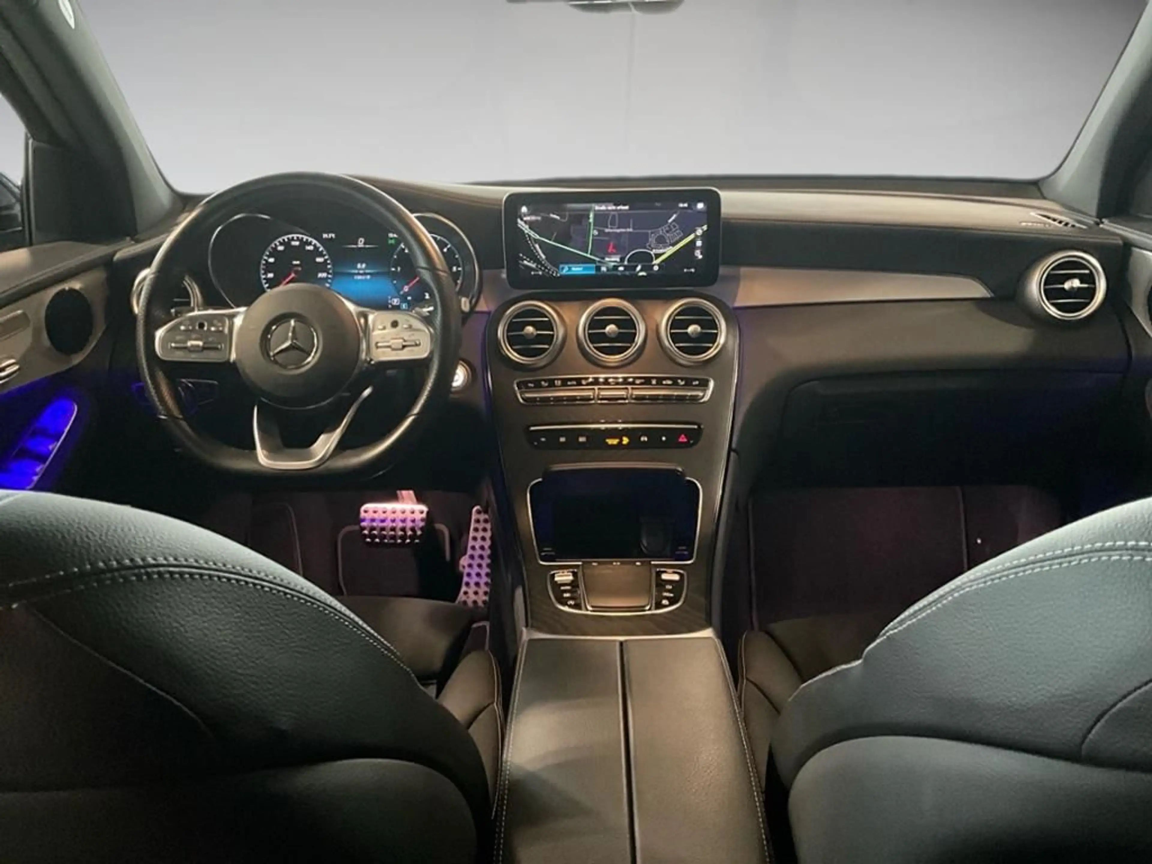 Mercedes-Benz GLC 400 d 4M AMG Style 360 4xSHZ ACC AHK AUT LED — photo 6