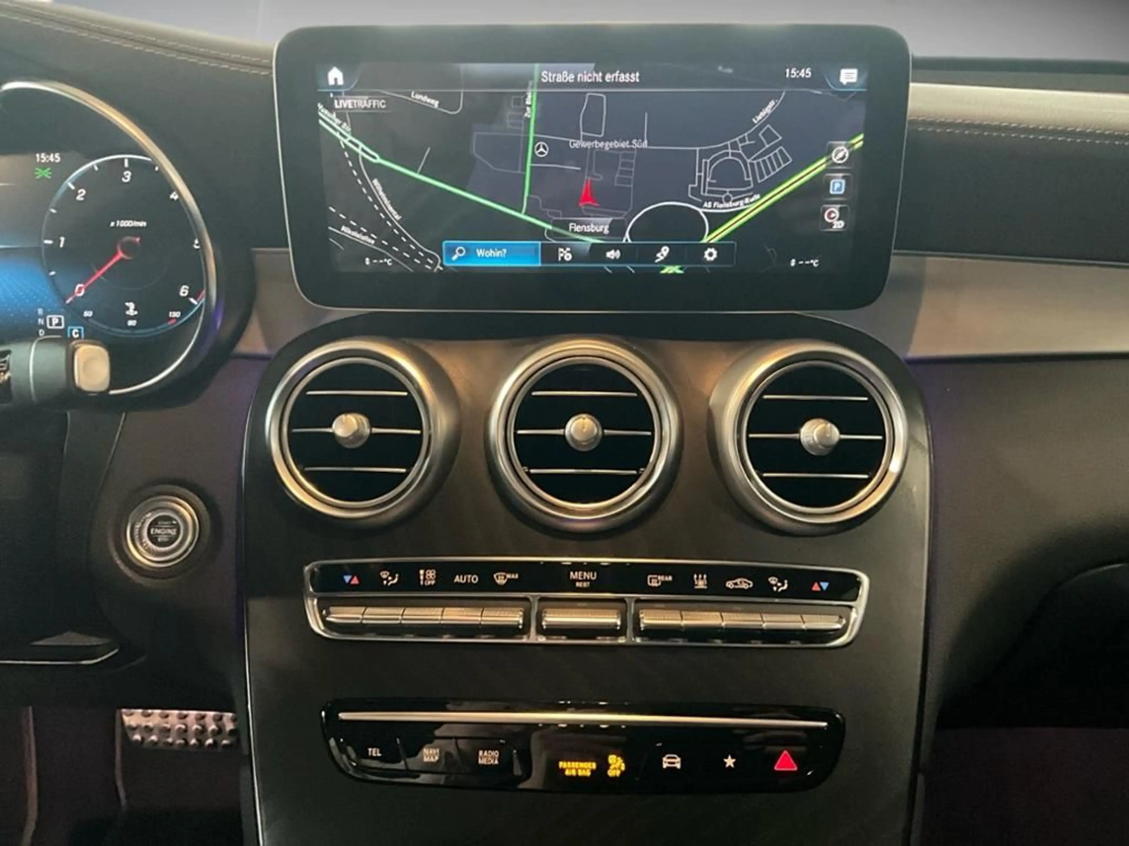 Mercedes-Benz GLC 400 d 4M AMG Style 360 4xSHZ ACC AHK AUT LED — photo 13