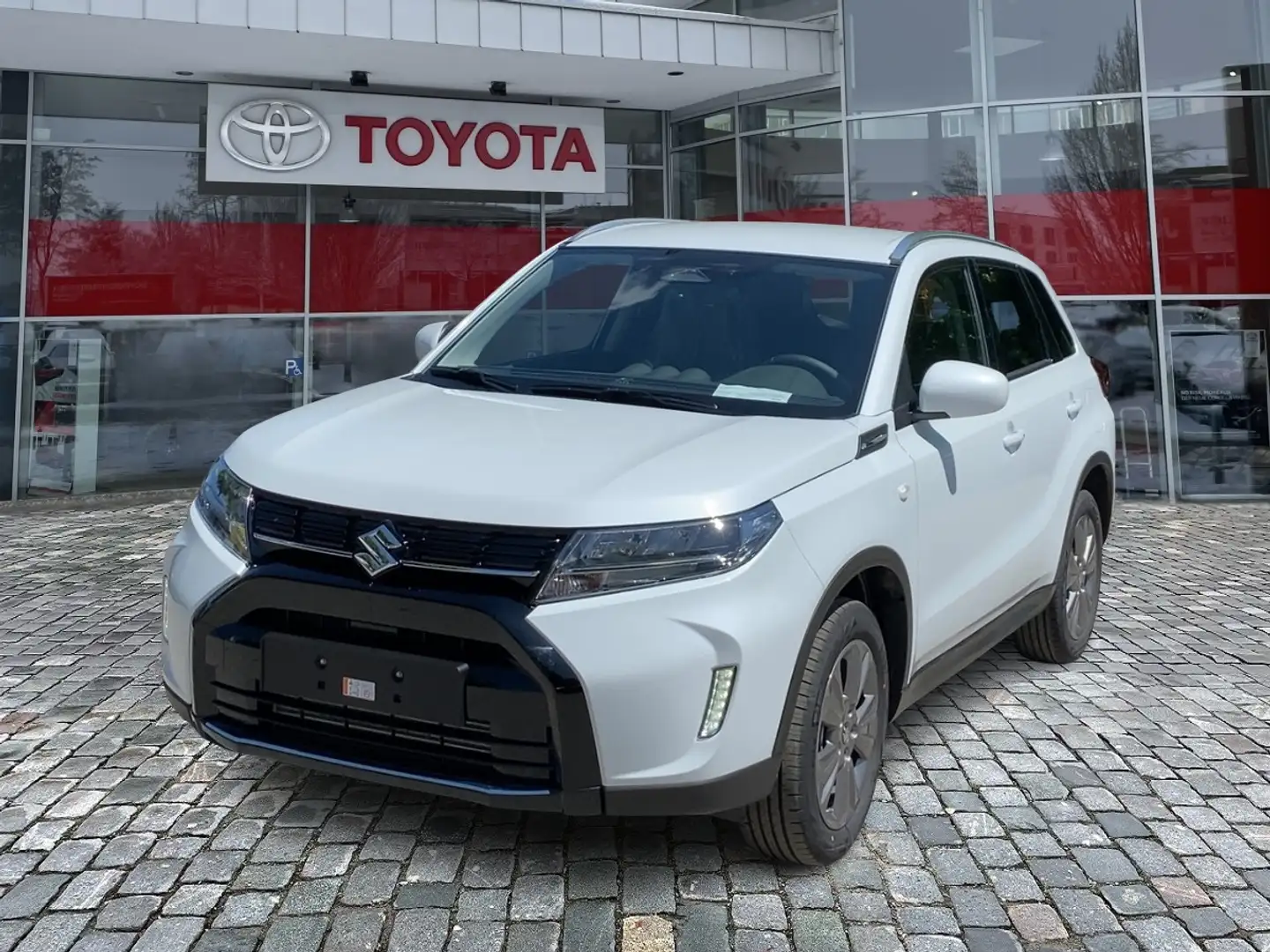 Suzuki Vitara 1.4 Comfort+ DITC HYBRID 4x2 Navi, Pano Wit - 1