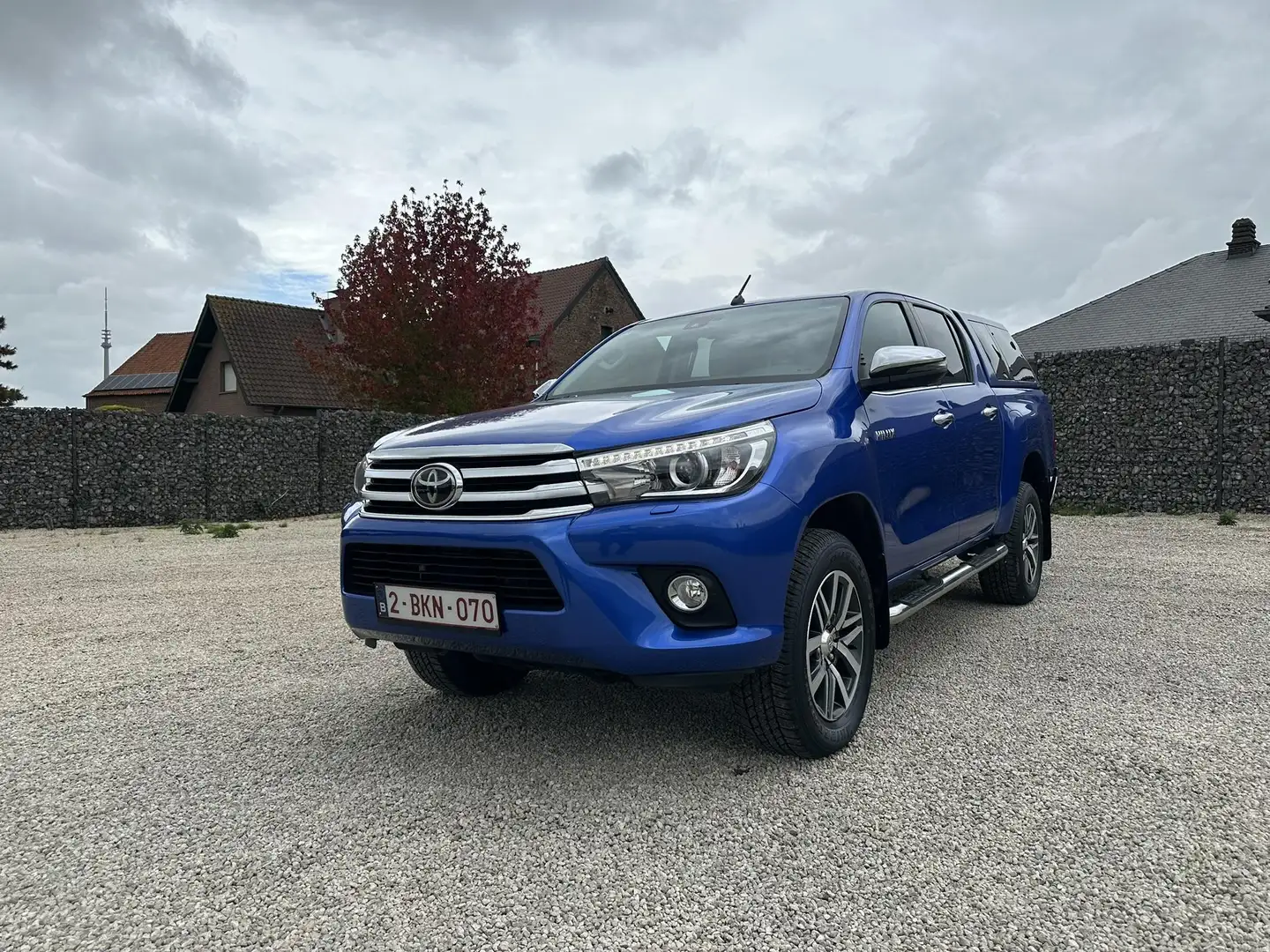 Toyota Hilux 2.4 D-4D Double Cab Aut. Comfort Bleu - 1
