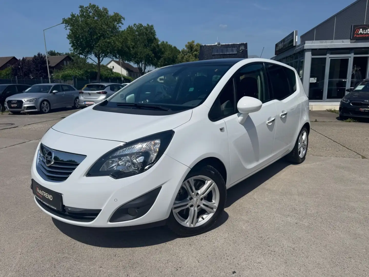 Opel Meriva B Innovation*Pano*PDC*Tempomat*Allwetter Weiß - 1