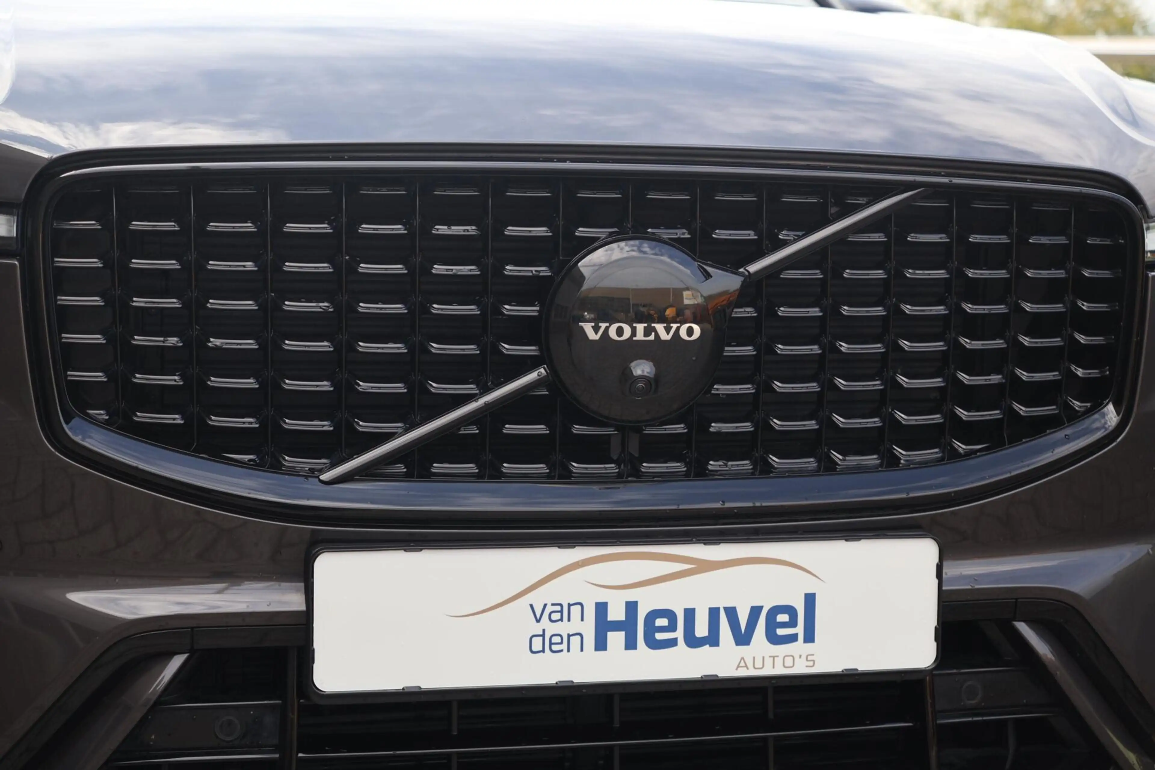Volvo XC60 T6 Recharge AWD R-Design | Stoelverwarming & Koeli — photo 5