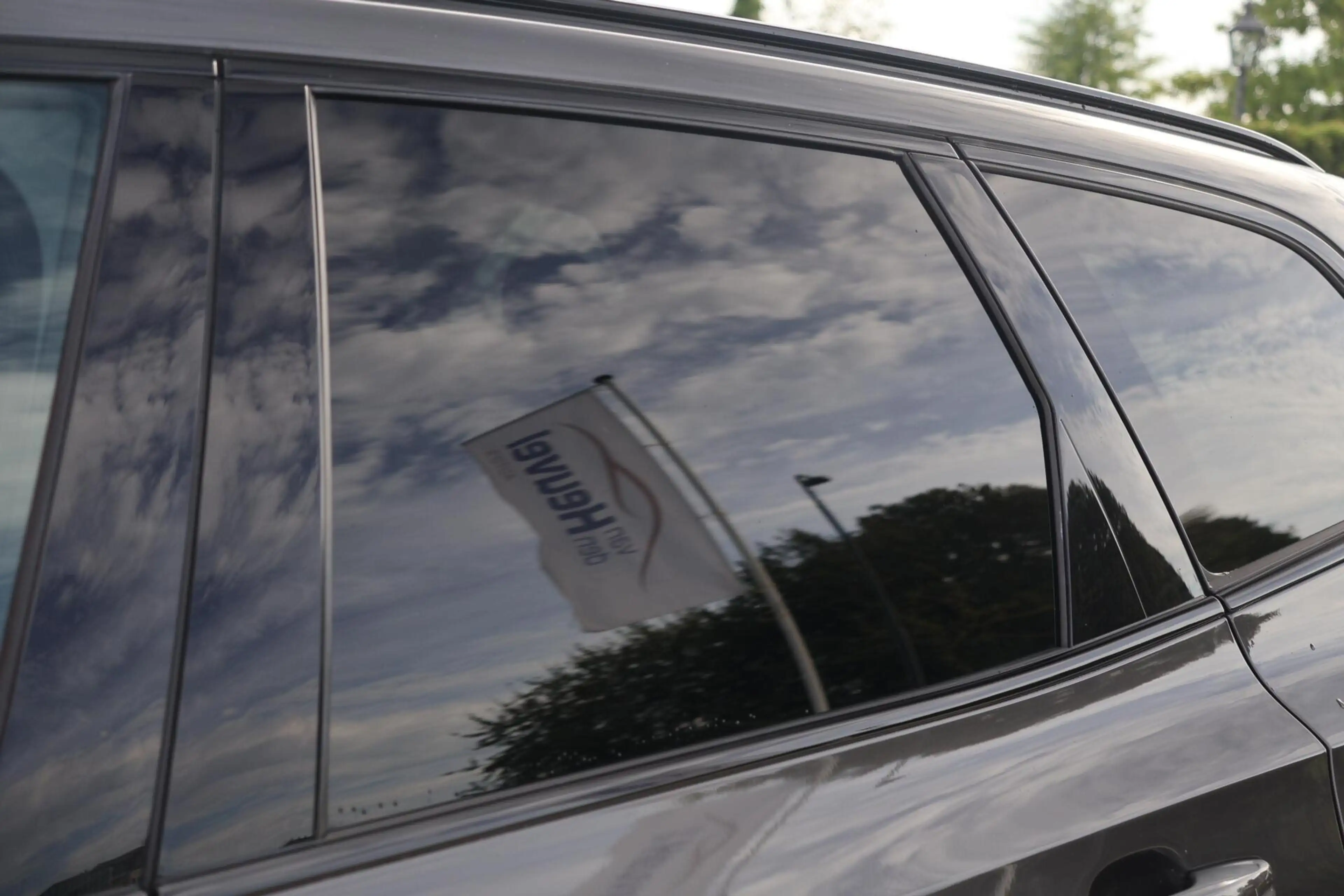Volvo XC60 T6 Recharge AWD R-Design | Stoelverwarming & Koeli — photo 9