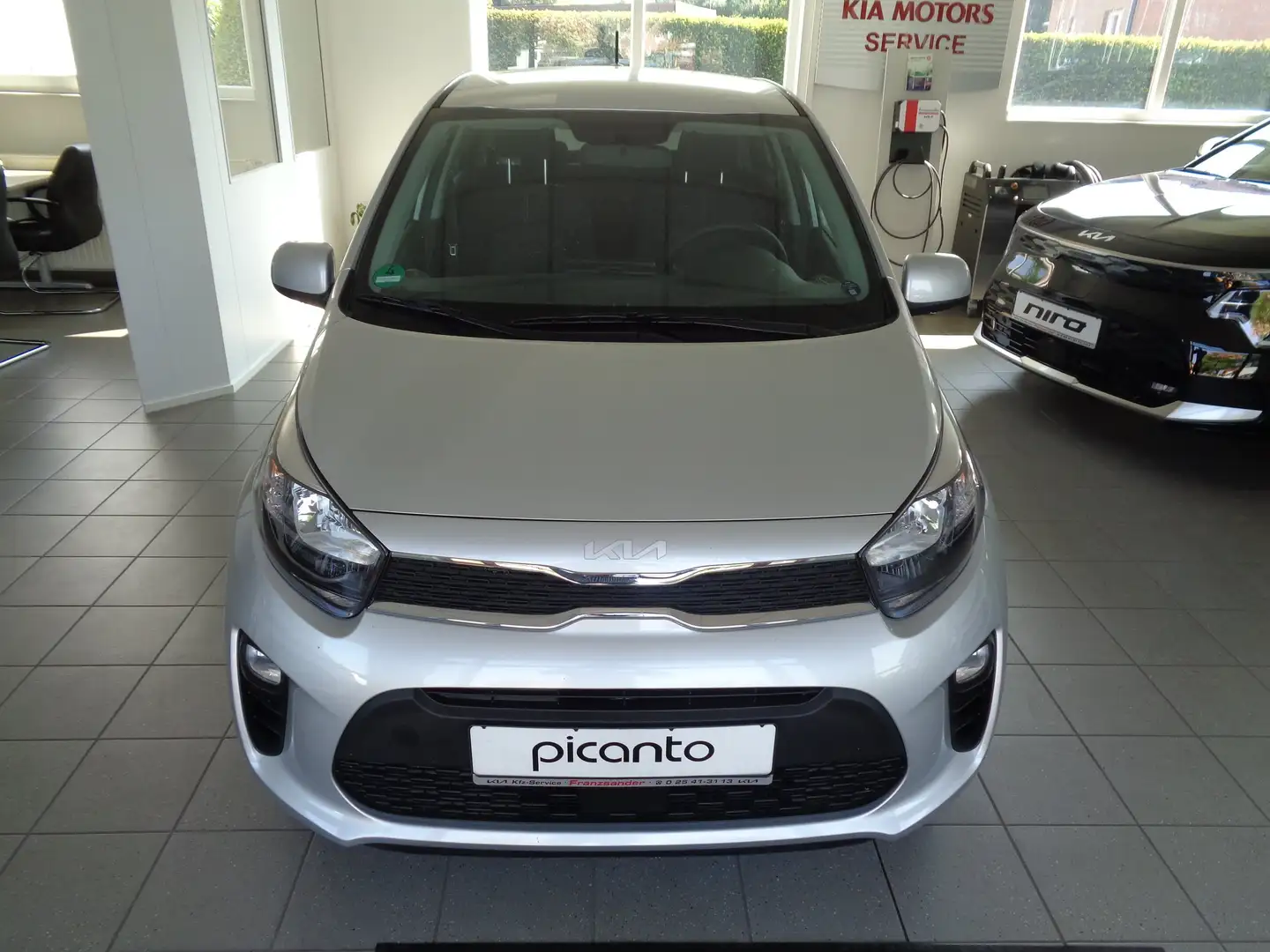 Kia Picanto 1.0 Vision Sitzheizung DAB Alufelgen Zilver - 1