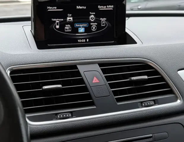 Audi Q3 view 17