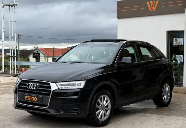 Audi Q3 view 6