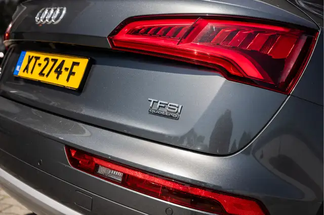 Audi Q5 view 15
