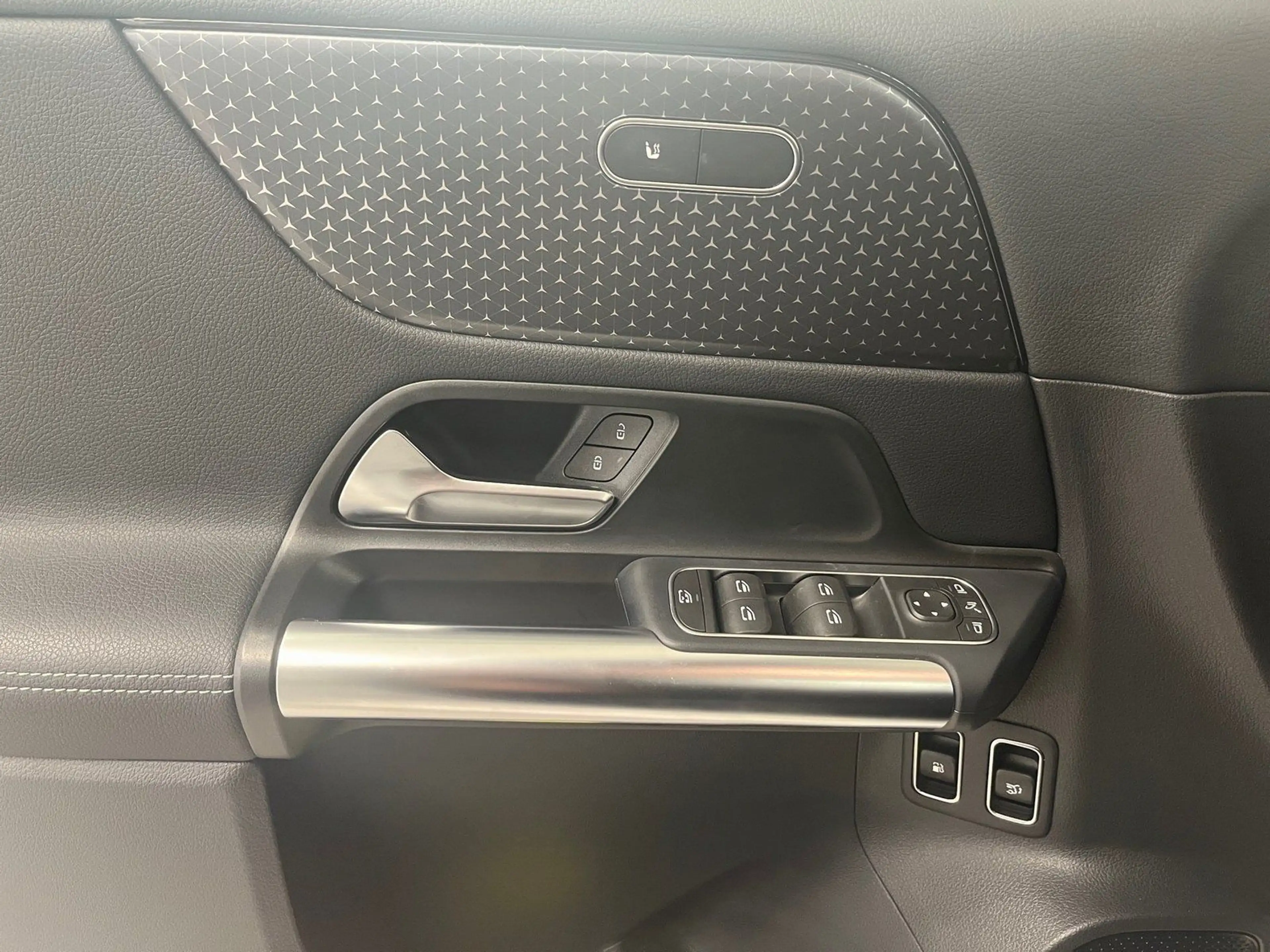 Mercedes-Benz B 250 e Progressive*Distro*360*MuBeam*11kW*Night — photo 14