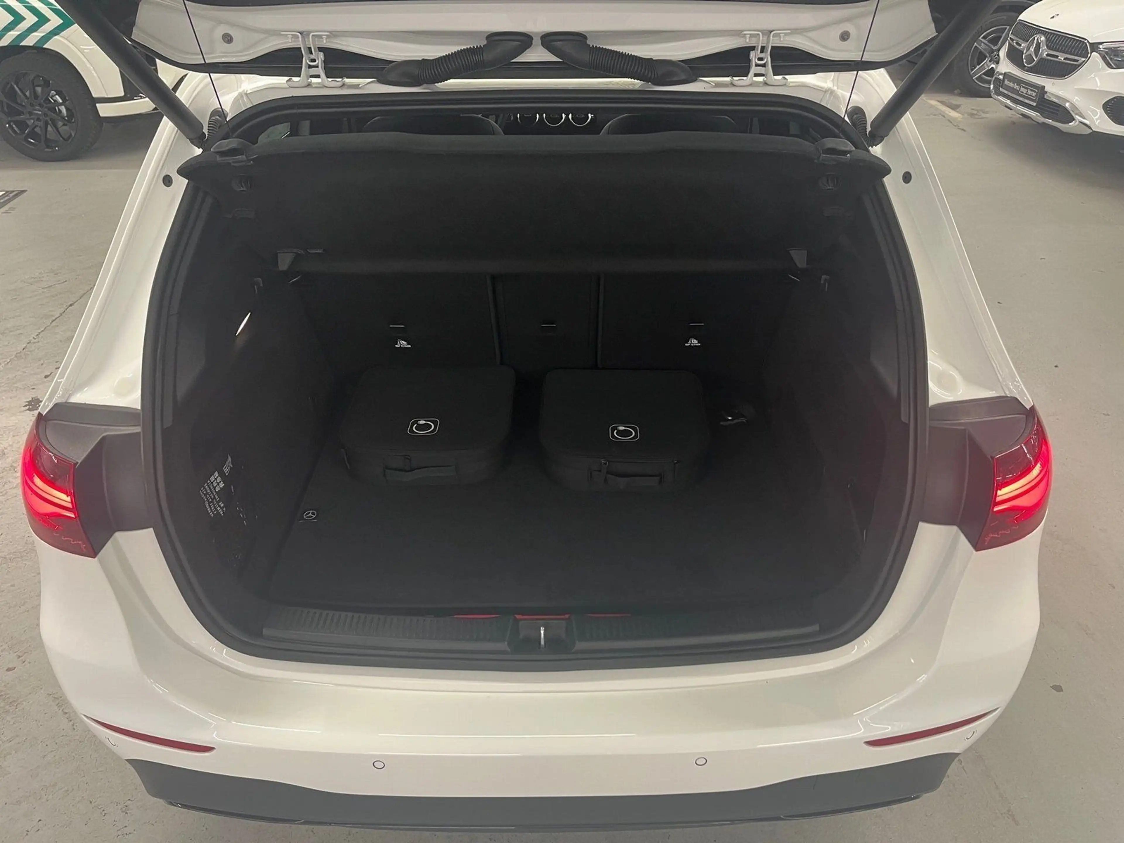 Mercedes-Benz B 250 e Progressive*Distro*360*MuBeam*11kW*Night — photo 12