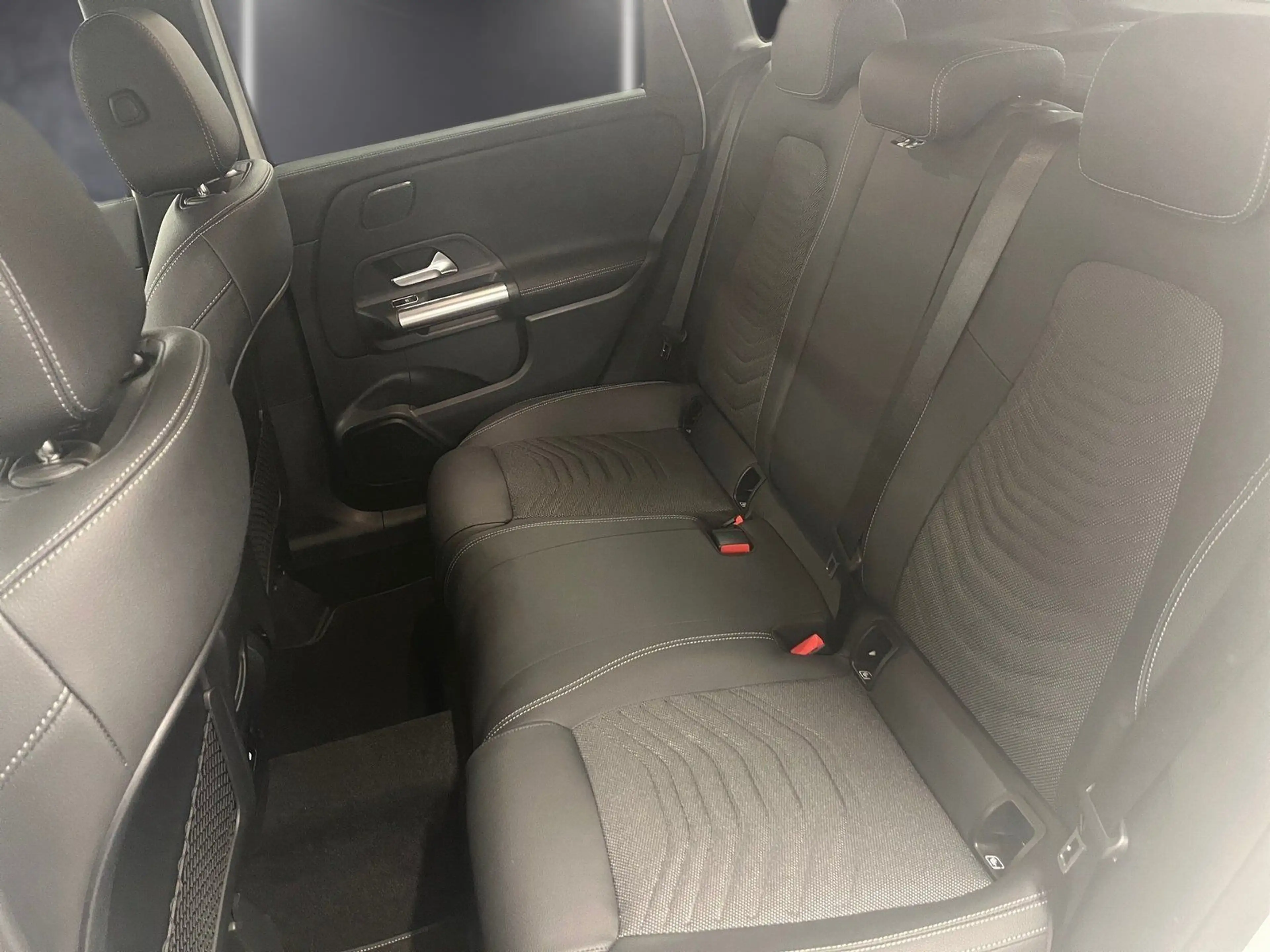 Mercedes-Benz B 250 e Progressive*Distro*360*MuBeam*11kW*Night — photo 11