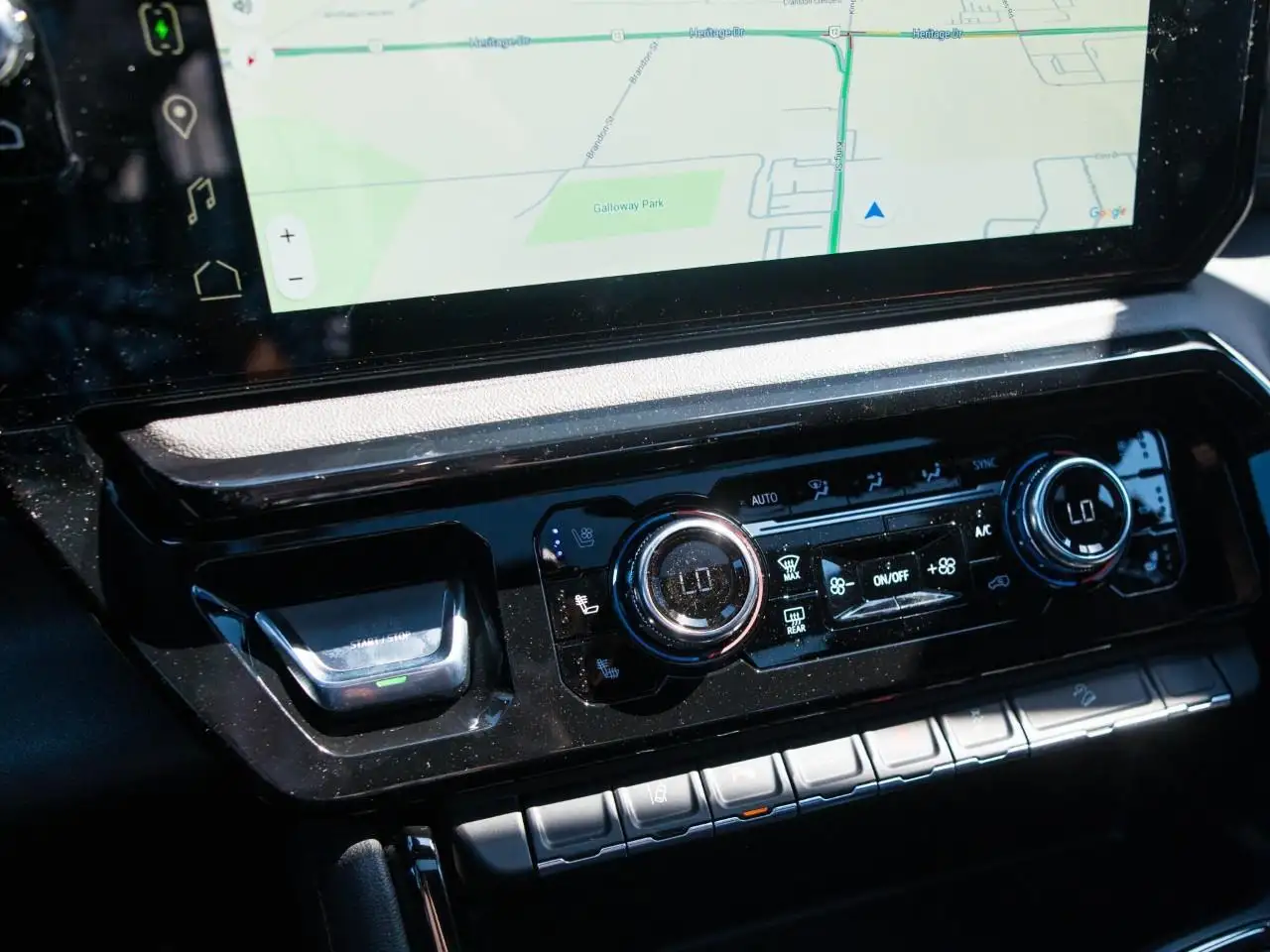GMC Sierra 2500HD снимка GMC Sierra 2500HD