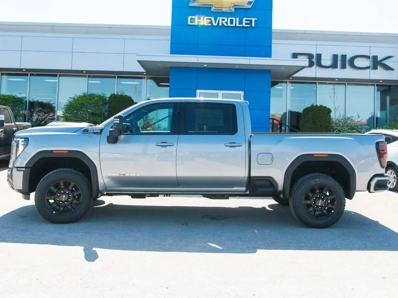 GMC Sierra 2500HD снимка GMC Sierra 2500HD
