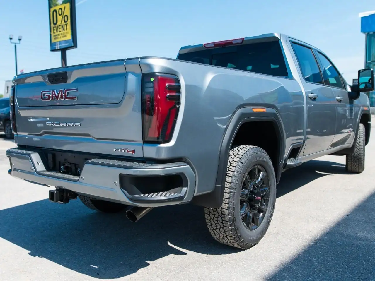 GMC Sierra 2500HD снимка GMC Sierra 2500HD