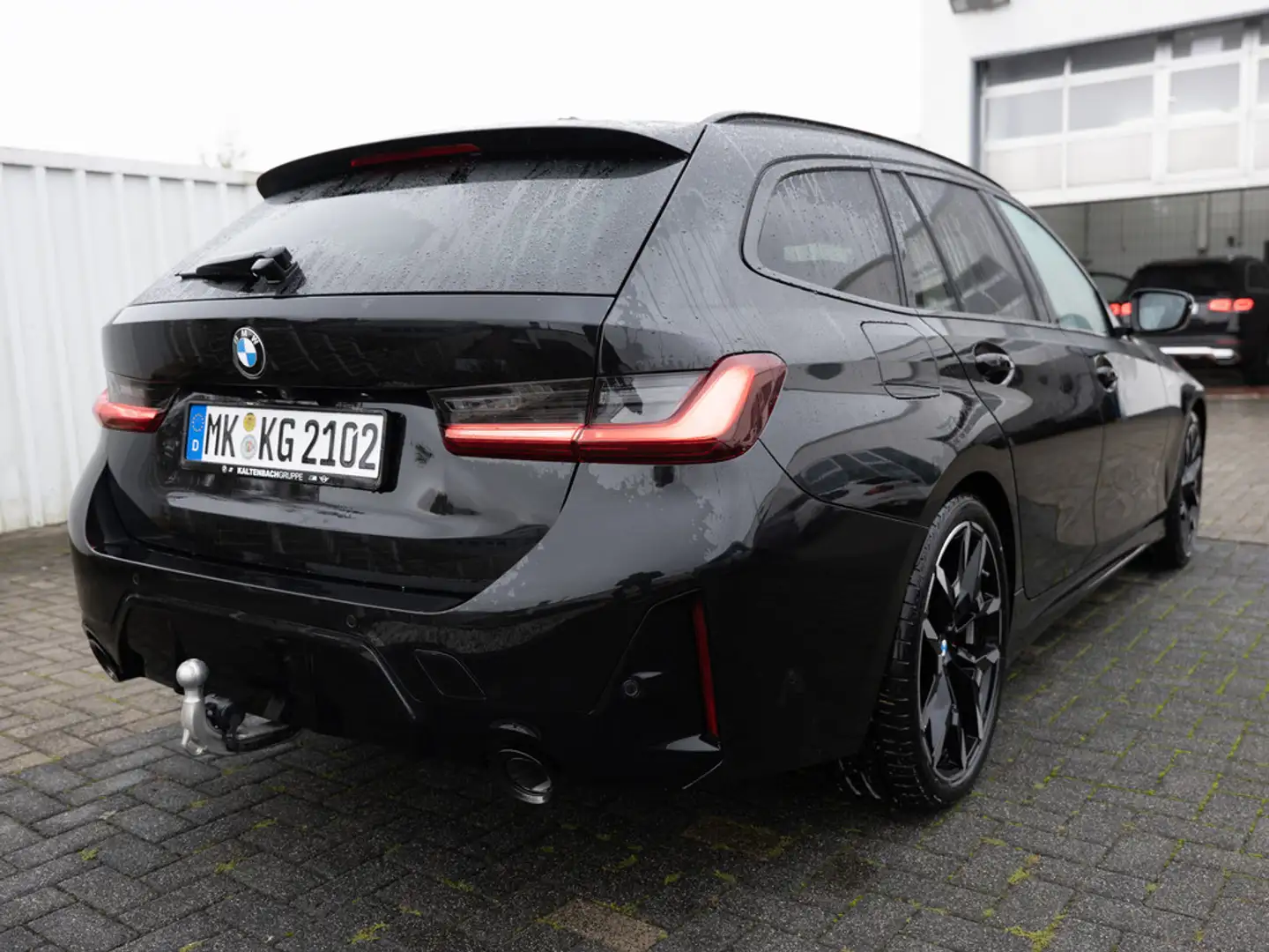 BMW 320 d Touring M-Sport Pro FACEL. AHK HUD 360° Schwarz - 2