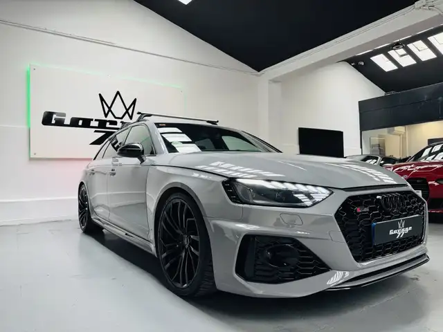 Audi RS4 Avant TFSI quattro tiptronic