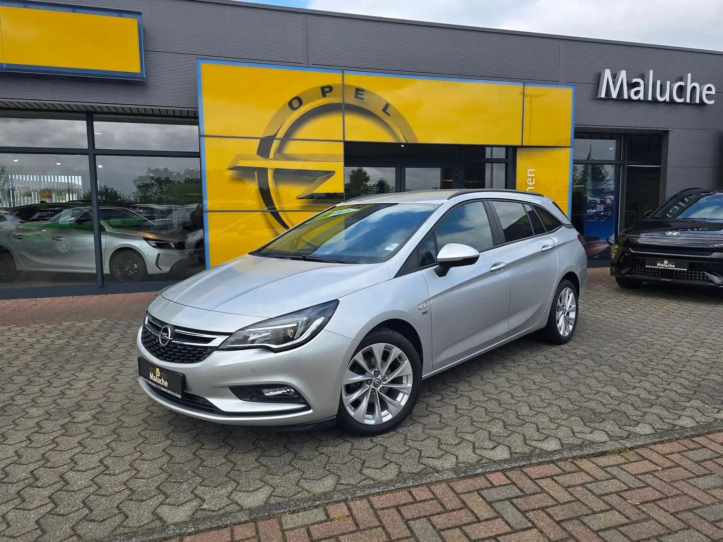 Opel Astra 1.4 16V SIDI Turbo 120 Jahre Argent - 2