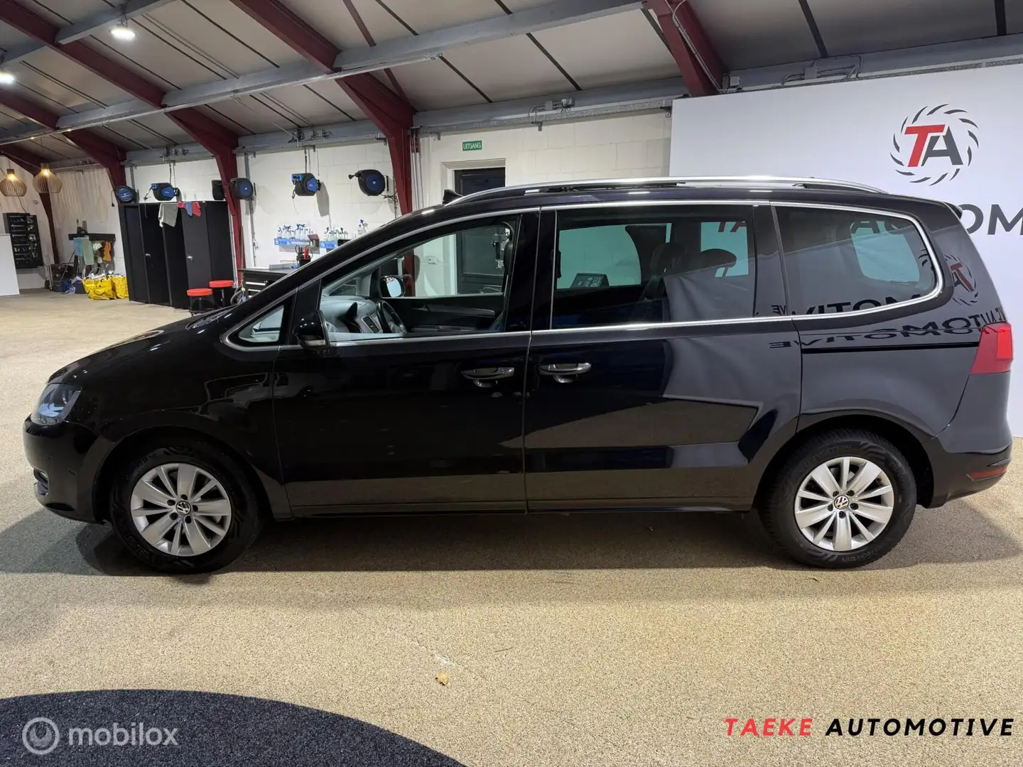 Volkswagen Sharan 1.4 TSI Comfortline 7p. Pano/Leder/Nap Noir - 2