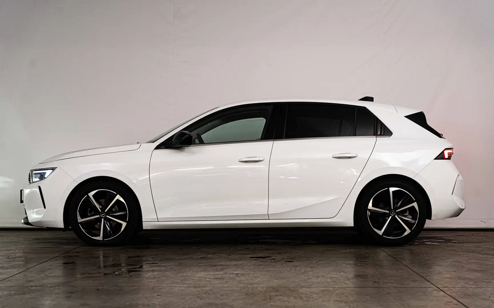 Opel Astra Astra 1.2 Turbo Elegance S/S (EU6.4) - 2