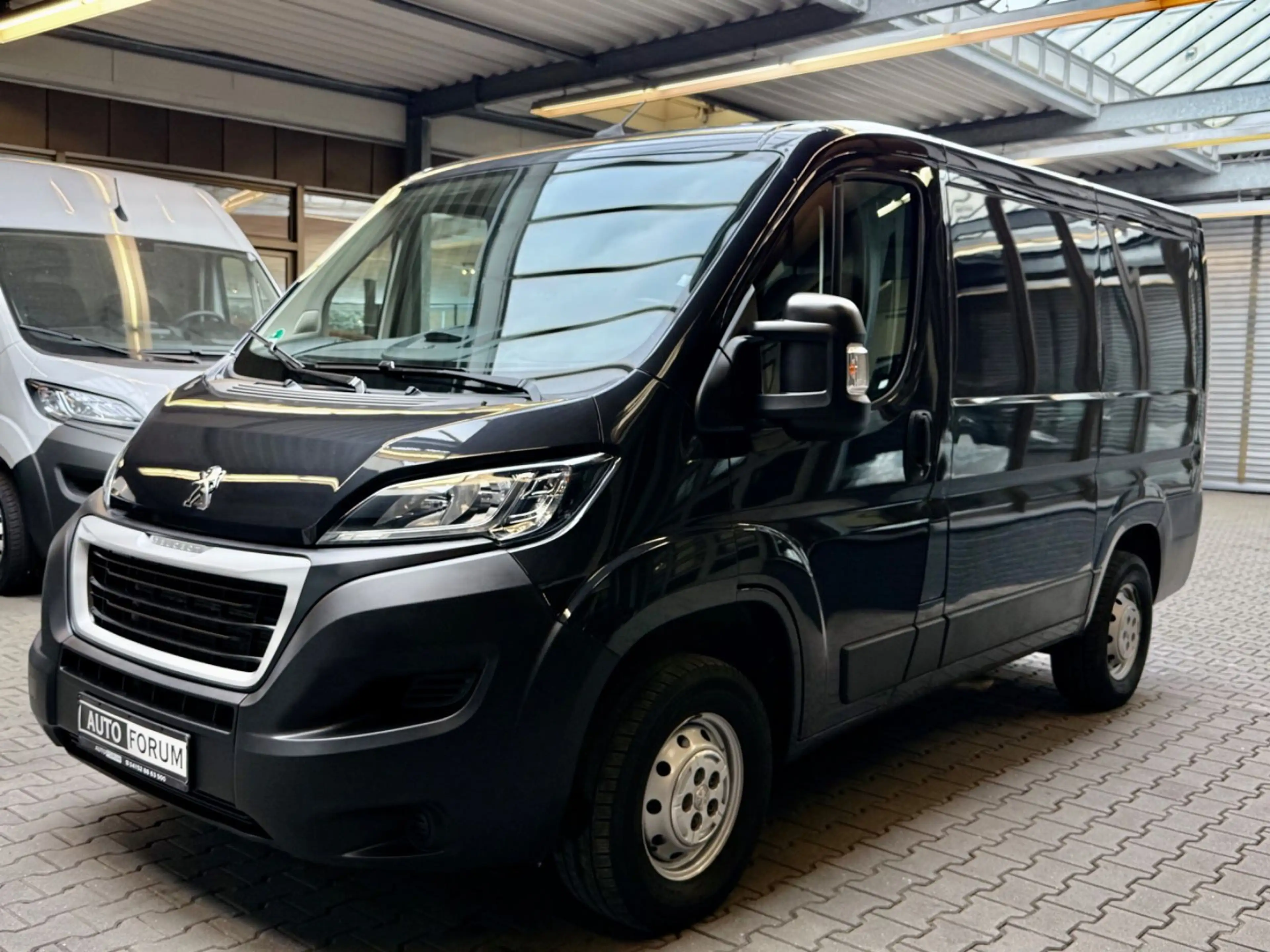 Peugeot Boxer 2.2 HDi L1H1 3,0t LIFT LBW KLIMA PDC 1HAND — photo 5