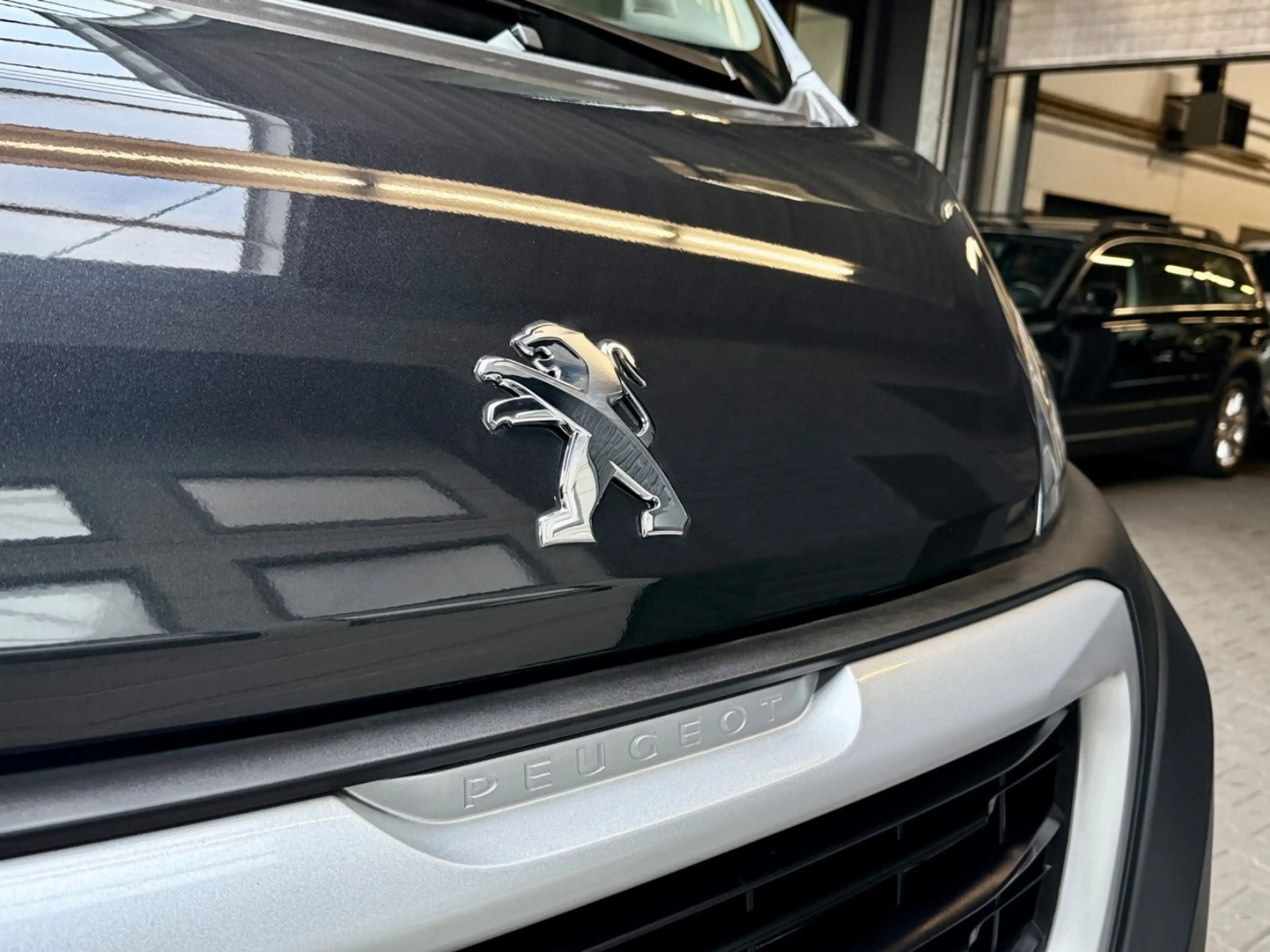 Peugeot Boxer 2.2 HDi L1H1 3,0t LIFT LBW KLIMA PDC 1HAND — photo 4