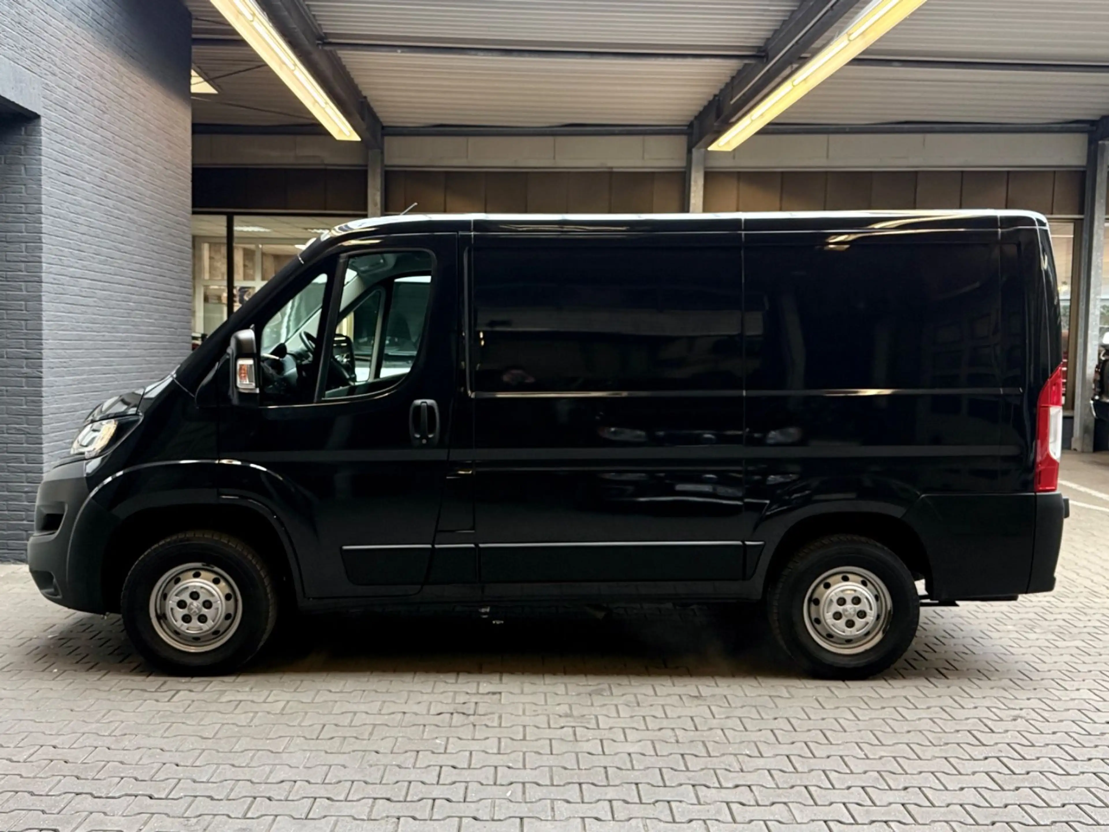 Peugeot Boxer 2.2 HDi L1H1 3,0t LIFT LBW KLIMA PDC 1HAND — photo 6