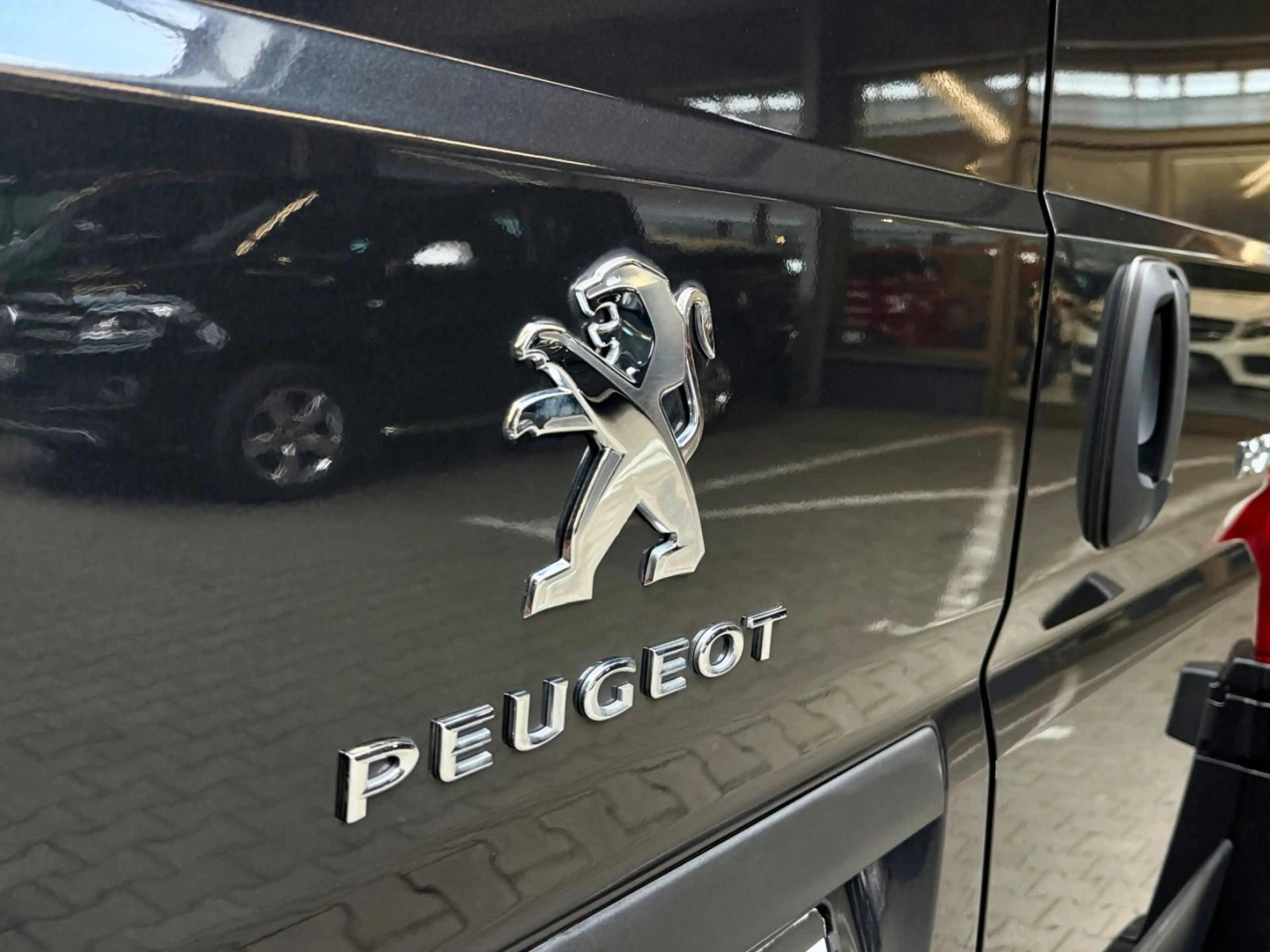 Peugeot Boxer 2.2 HDi L1H1 3,0t LIFT LBW KLIMA PDC 1HAND — photo 8