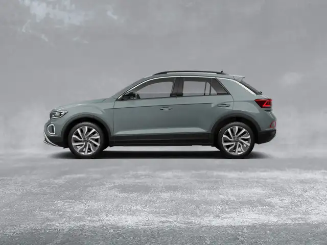 Volkswagen T-Roc view 6
