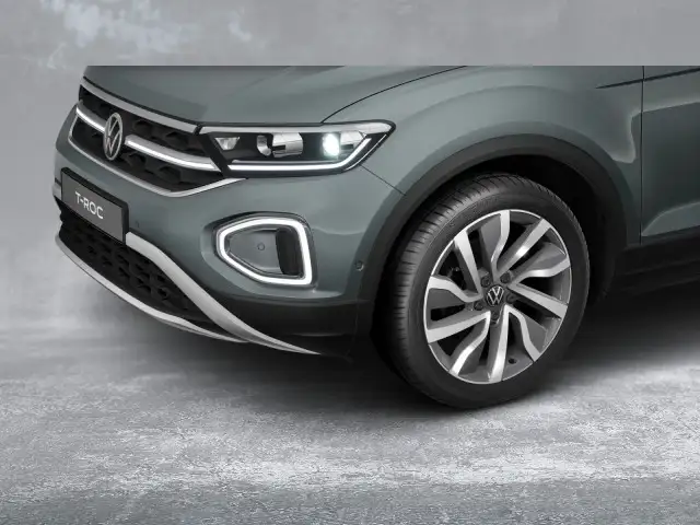 Volkswagen T-Roc view 4