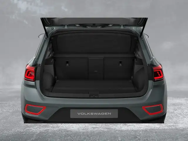 Volkswagen T-Roc view 8
