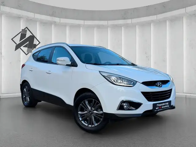 Hyundai iX35 FIFA World Cup*AHK*SHZ v&h*NAVI*Tempomat**
