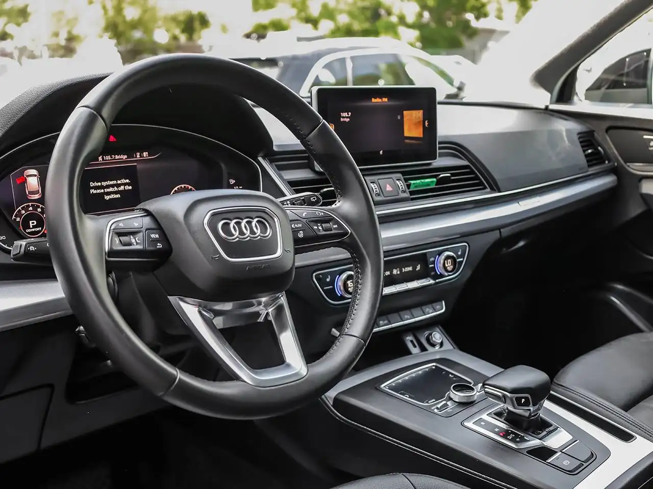 Audi Q5 снимка Audi Q5