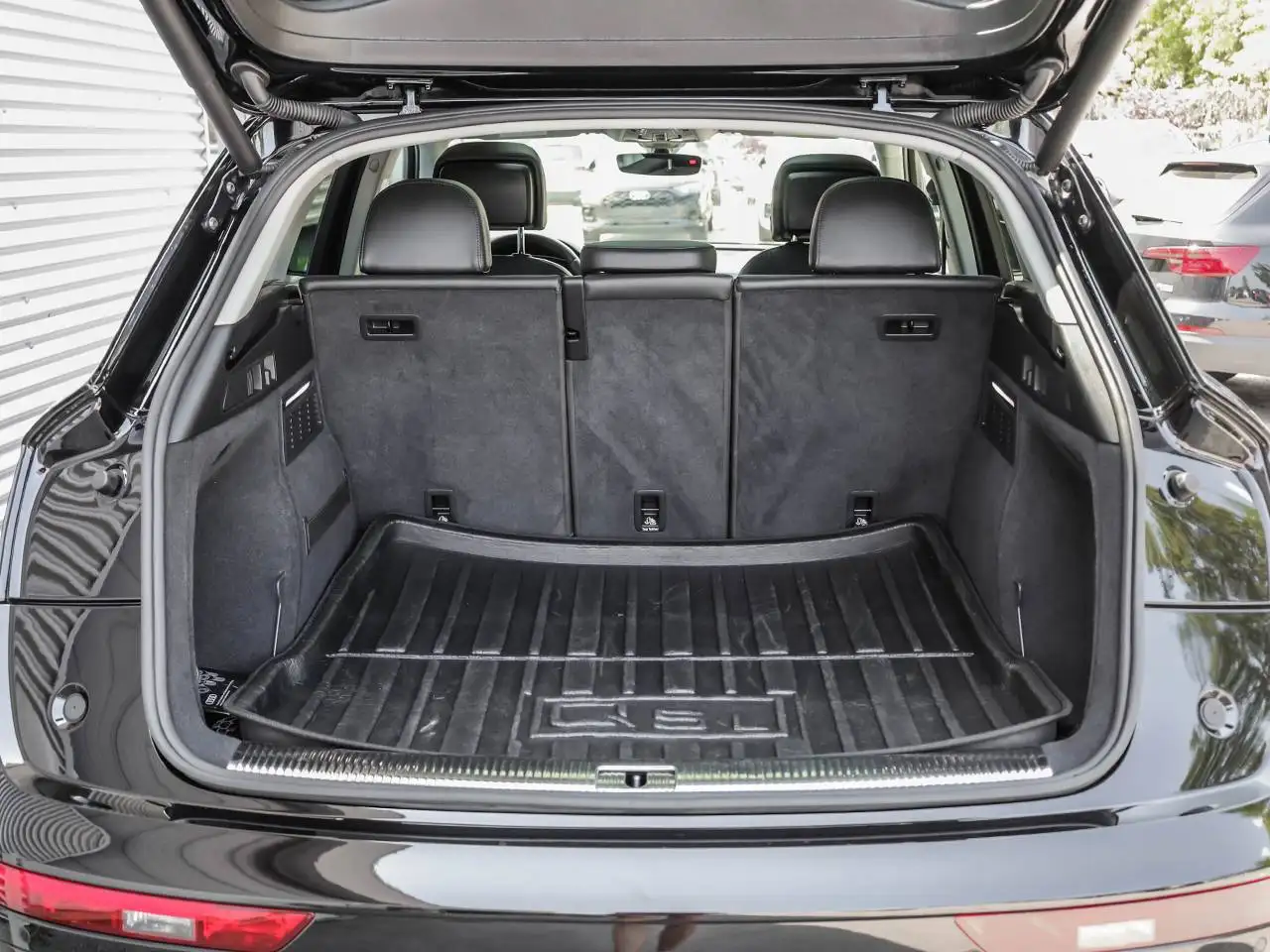 Audi Q5 снимка Audi Q5