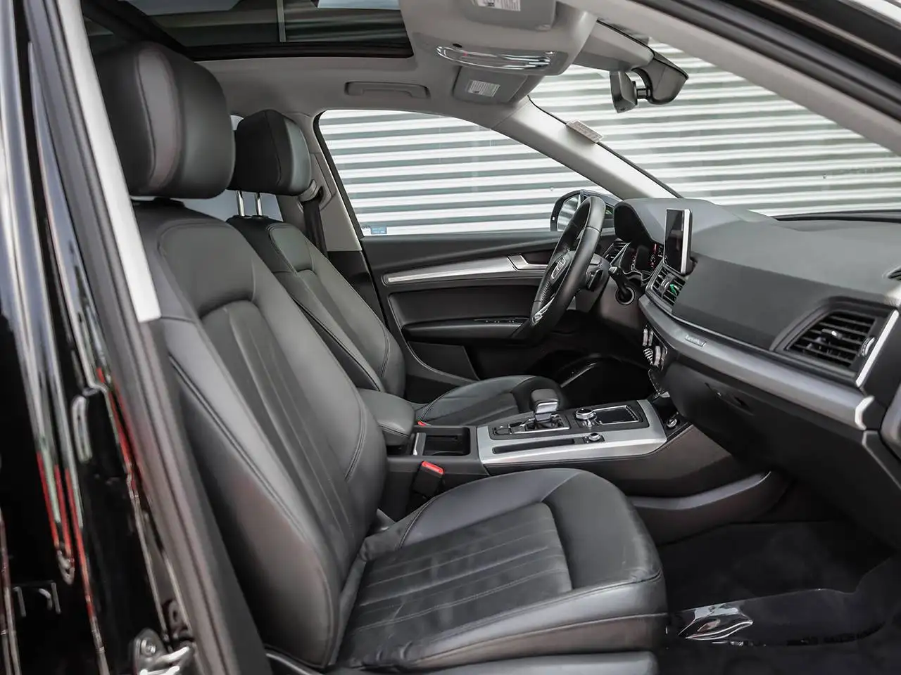 Audi Q5 снимка Audi Q5
