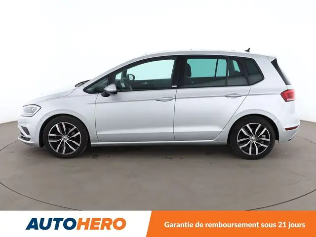 Volkswagen Golf Sportsvan view 3