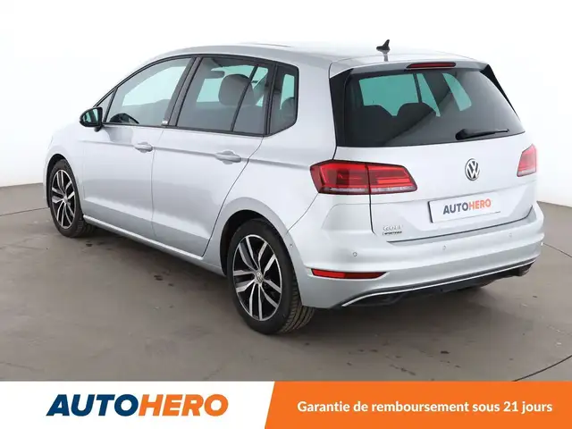 Volkswagen Golf Sportsvan view 4