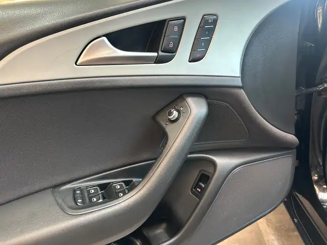 Audi A6 Avant view 10