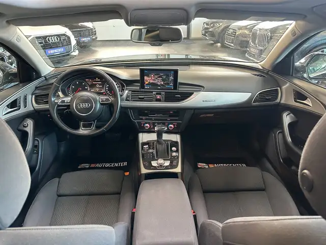 Audi A6 Avant view 7