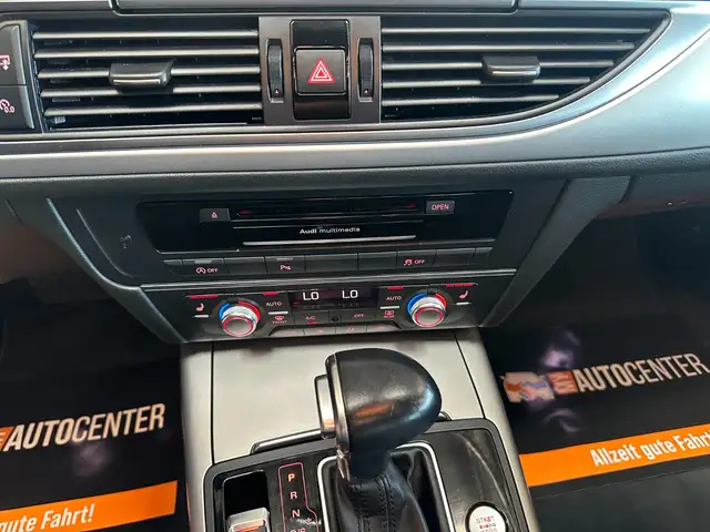 Audi A6 Avant view 12