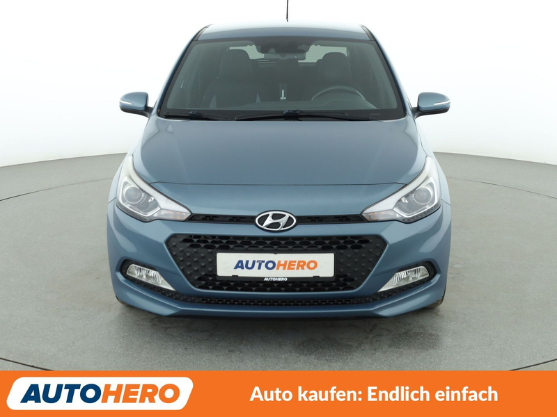Hyundai i20 1.2 YES! Plus*SPUR*CAM*PDC*SHZ*KLIMA*TEMPO* — photo 9