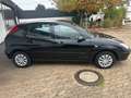 Ford Focus 1.8 Ghia Schwarz - thumbnail 2