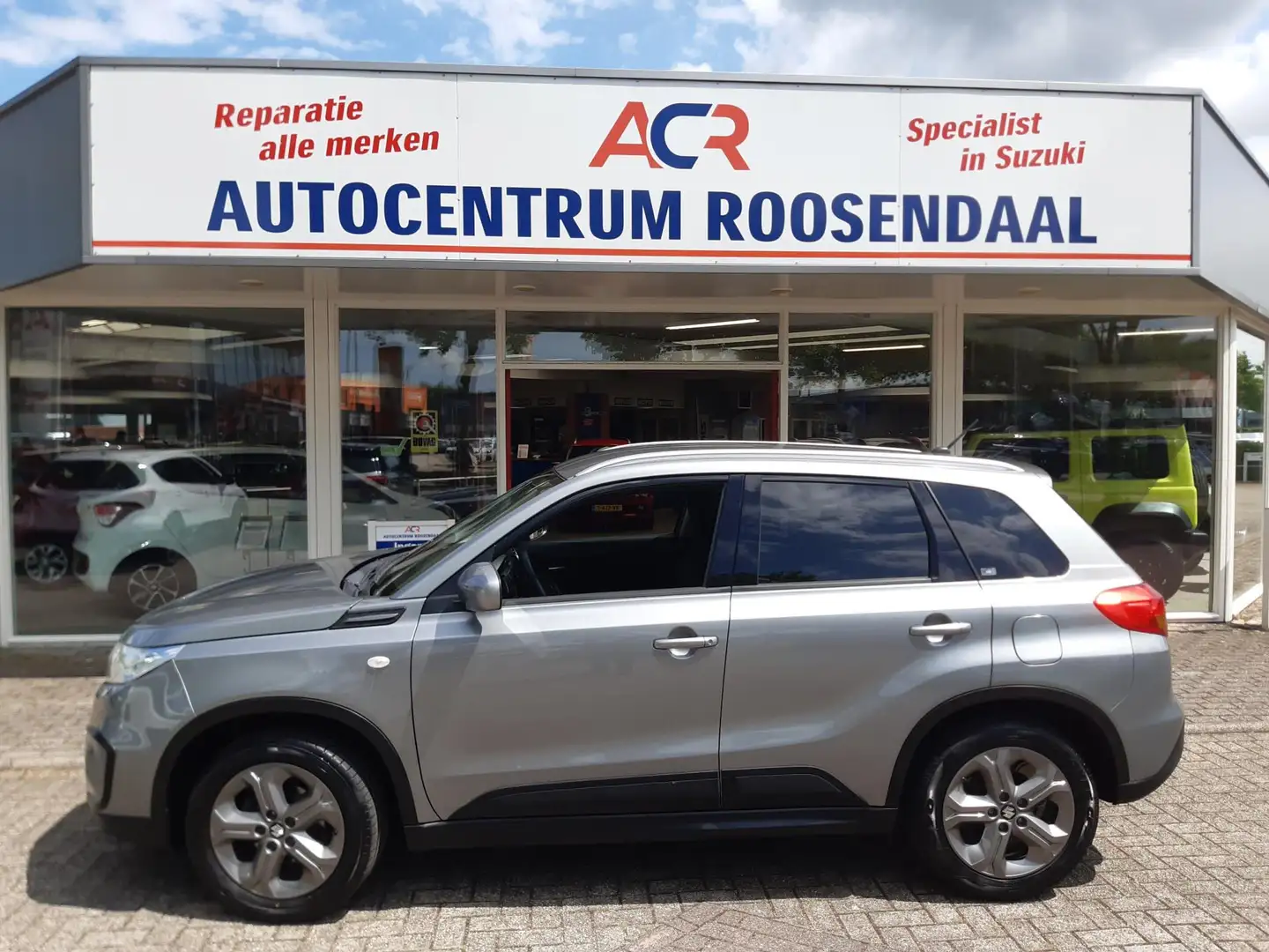 Suzuki Vitara 1.6 Exclusive met trekhaak Grigio - 2