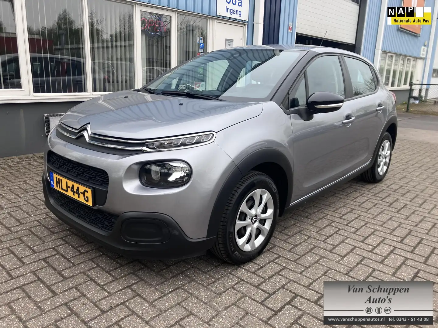 Citroen C3 1.2 PureTech S&S Live Navi-carplay Cruise Clima Grijs - 1