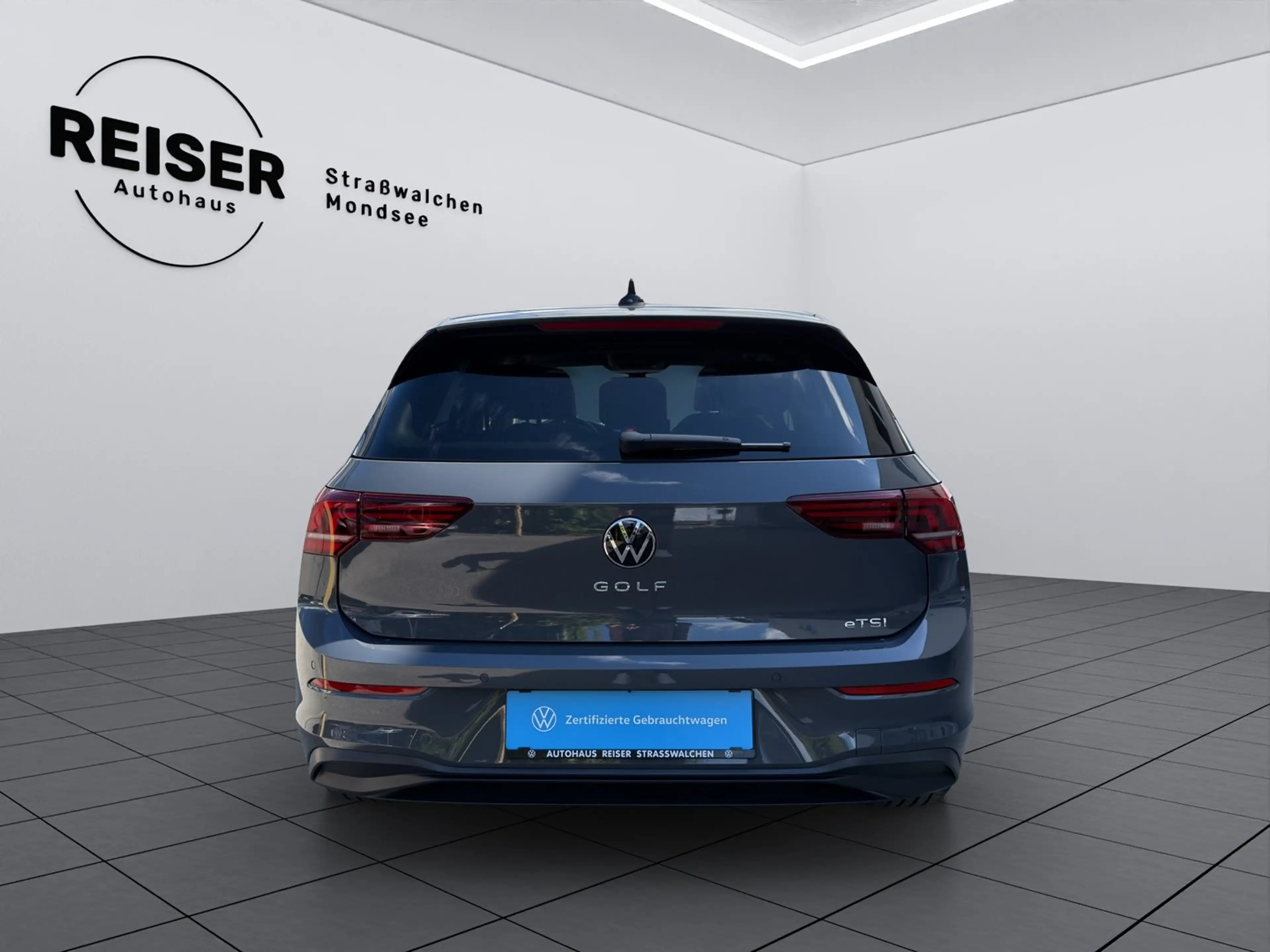 Volkswagen Golf Rabbit mHEV DSG — photo 8