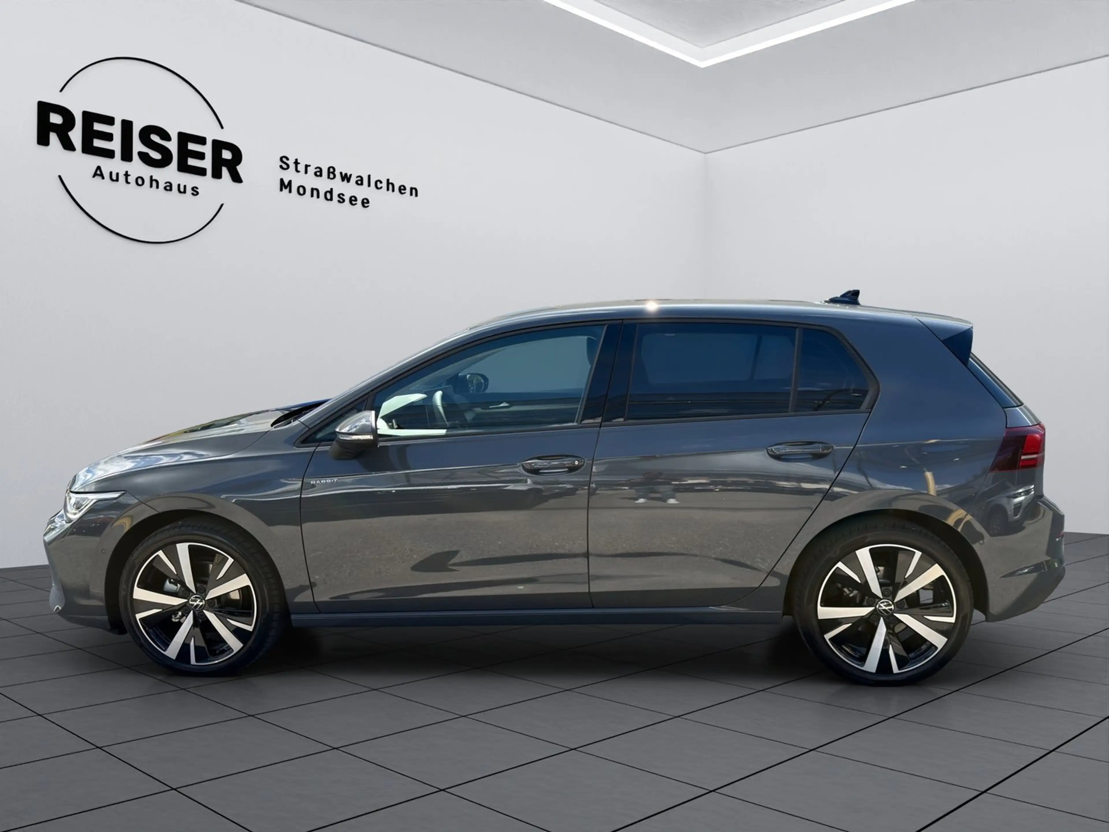 Volkswagen Golf Rabbit mHEV DSG — photo 4