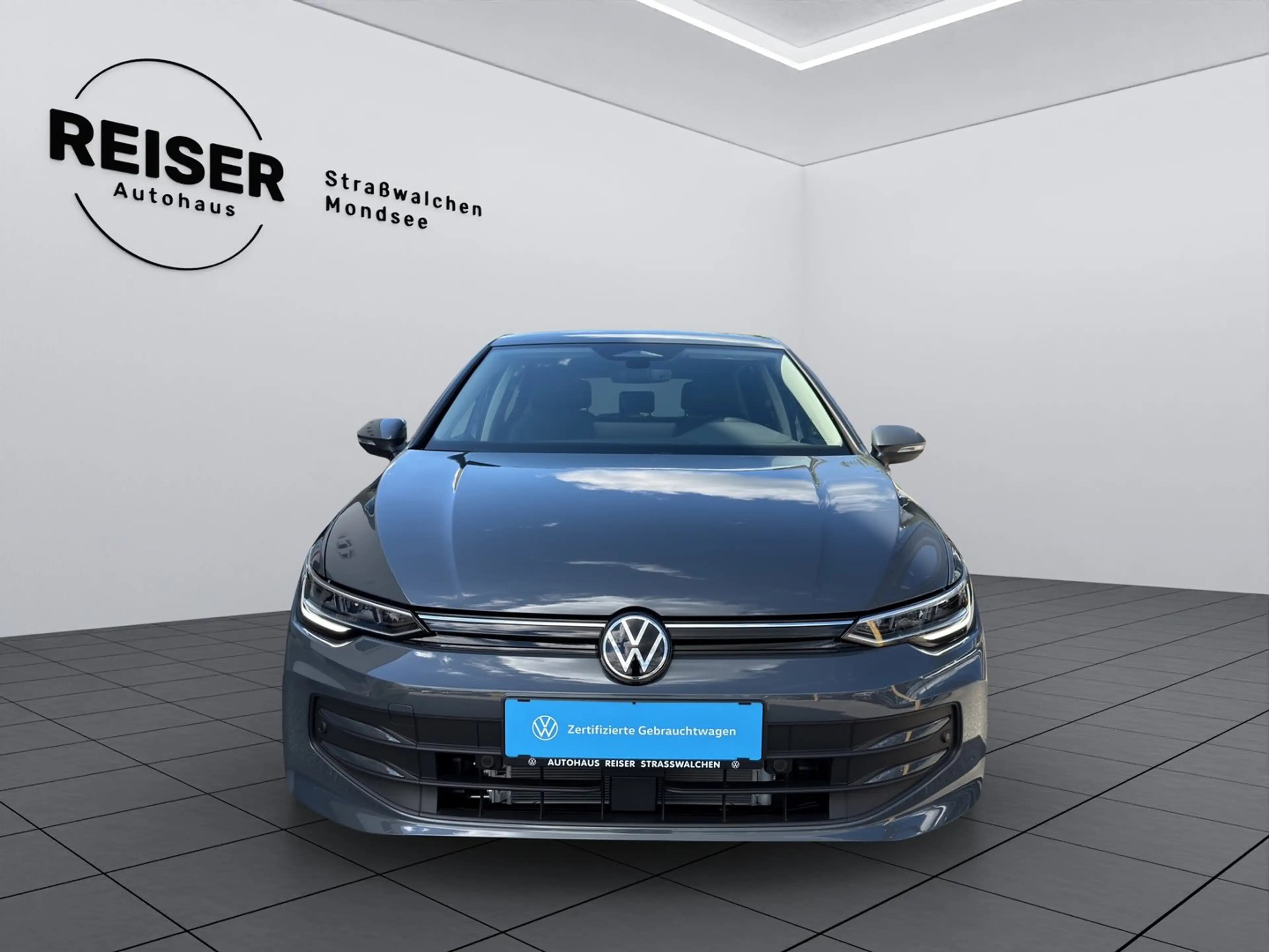 Volkswagen Golf Rabbit mHEV DSG — photo 3