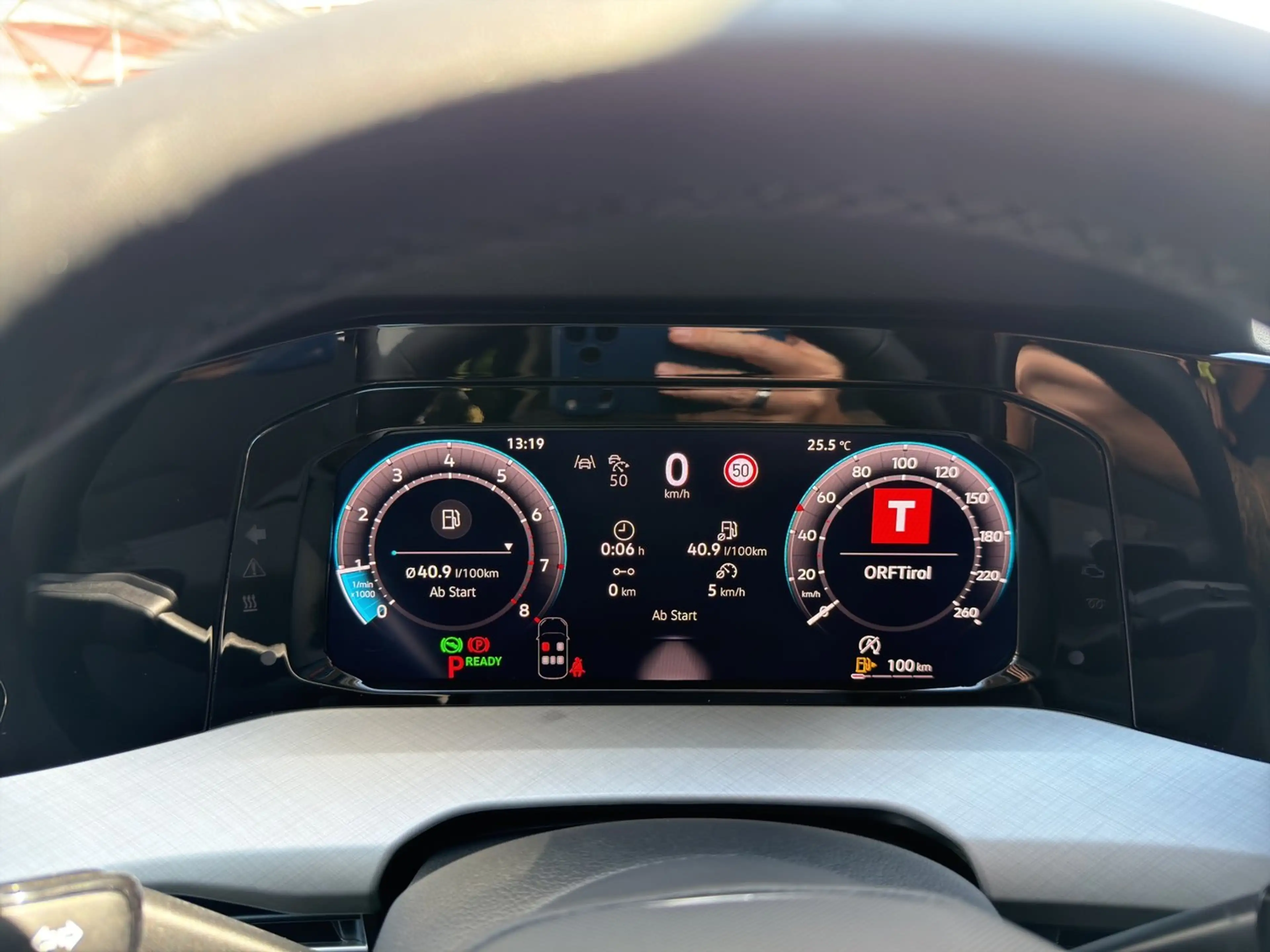 Volkswagen Golf Rabbit mHEV DSG — photo 13
