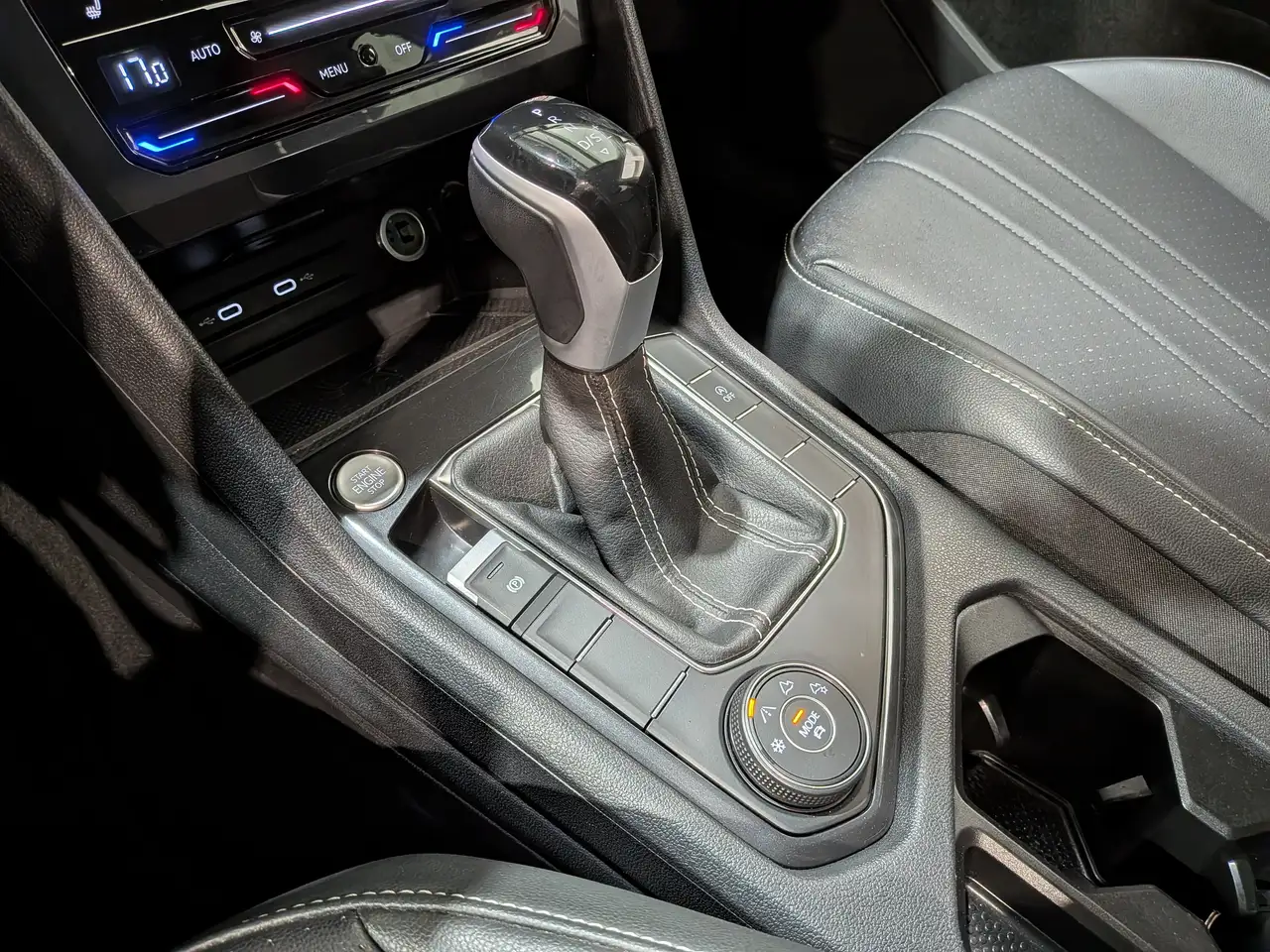 Volkswagen Tiguan снимка Volkswagen Tiguan