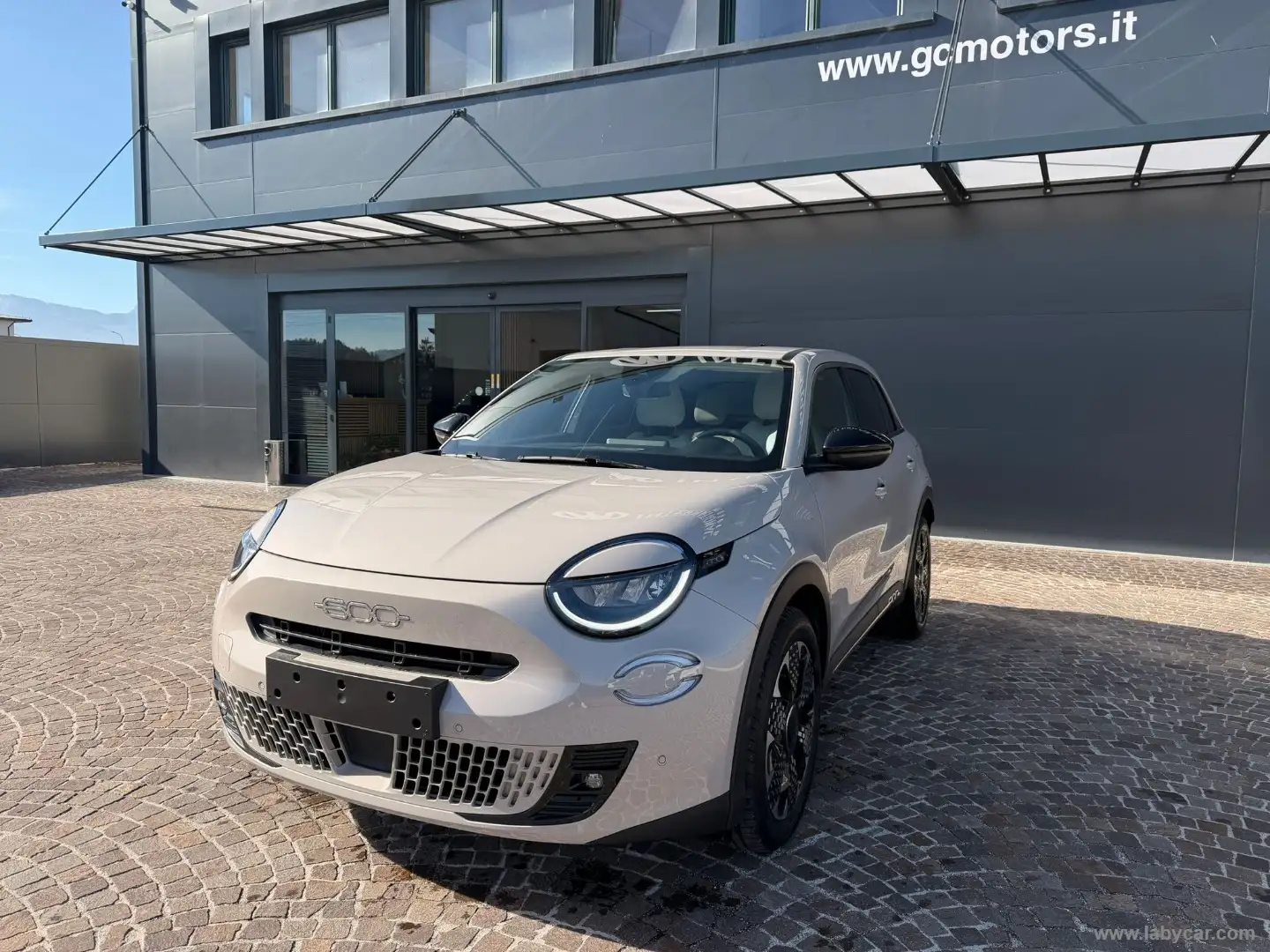 Fiat 600 Hybrid MHEV La Prima Jaune - 1